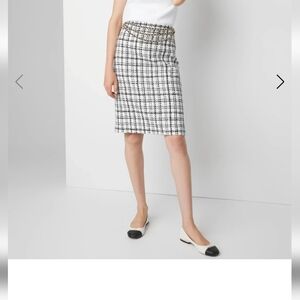 Chic Black and White Tweed Skirt